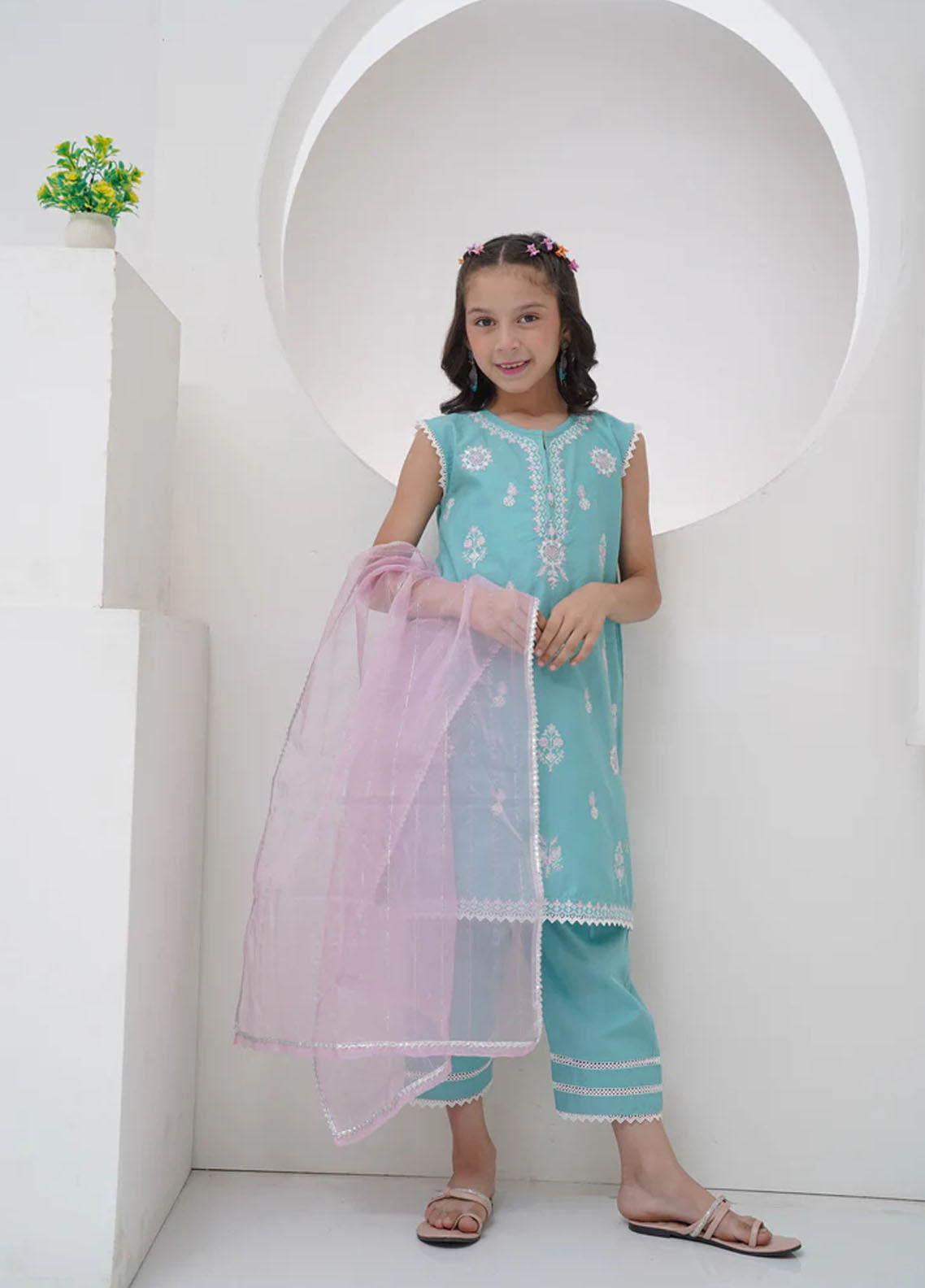 Mahroo Digital Embroidered Cotton 2 Piece Stitched Suit MMCS25K&G D-GS-EMB-002-FRZ