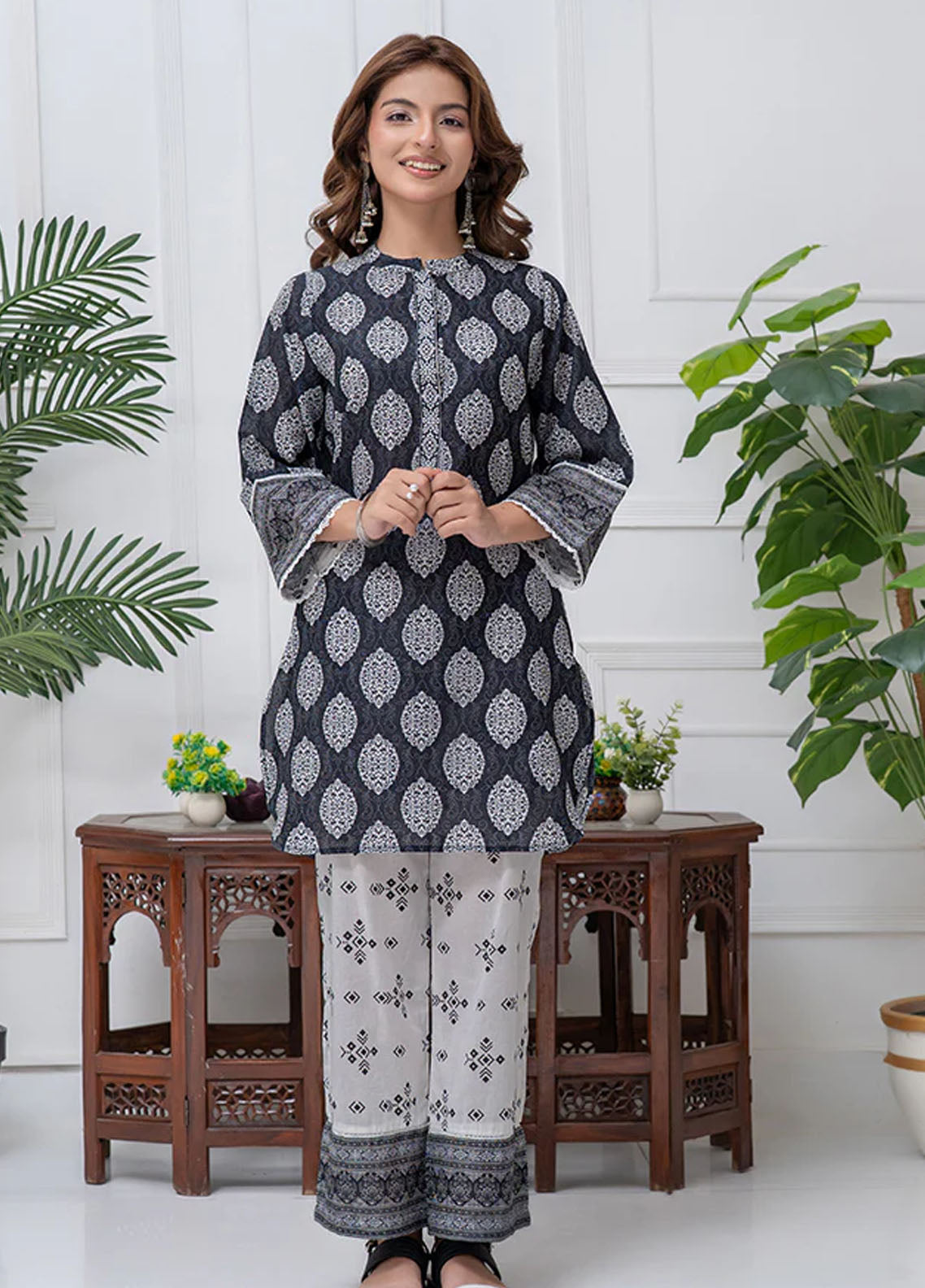 Mahroo Digital Printed Lawn 2 Piece Stitched Suit MMCS25K&G D-CORD-024