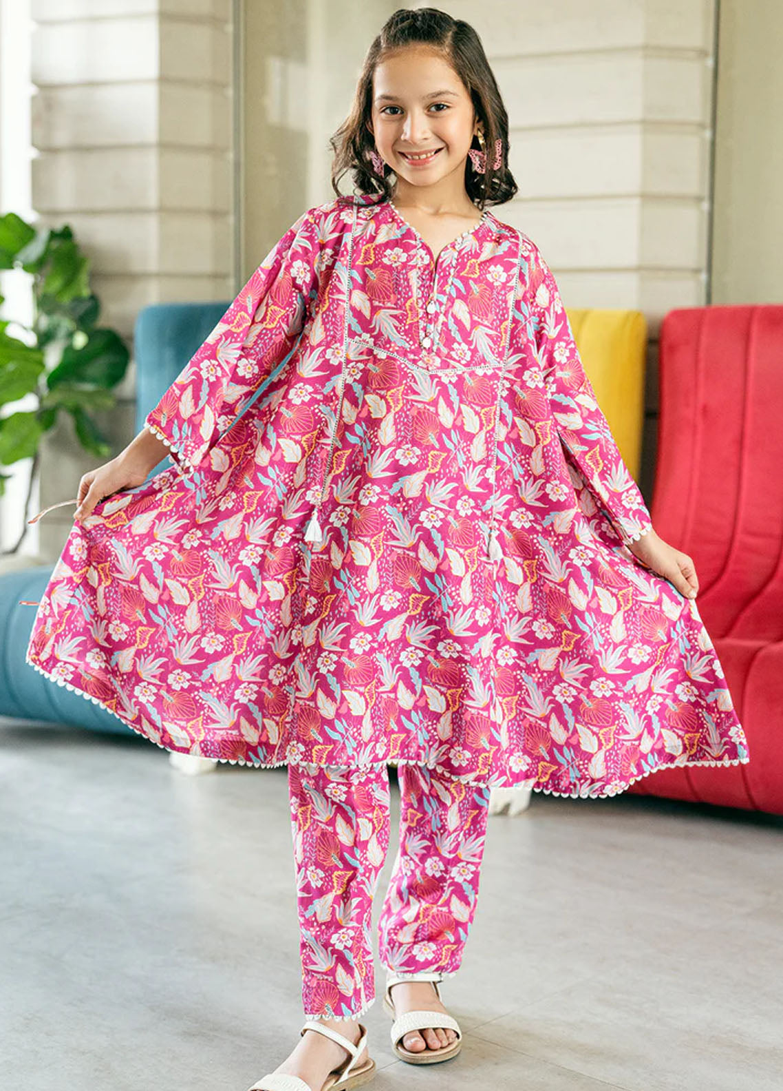 Mahroo Digital Printed Lawn 2 Piece Stitched Suit MMCS25K&G D-K-ALPRTW-045