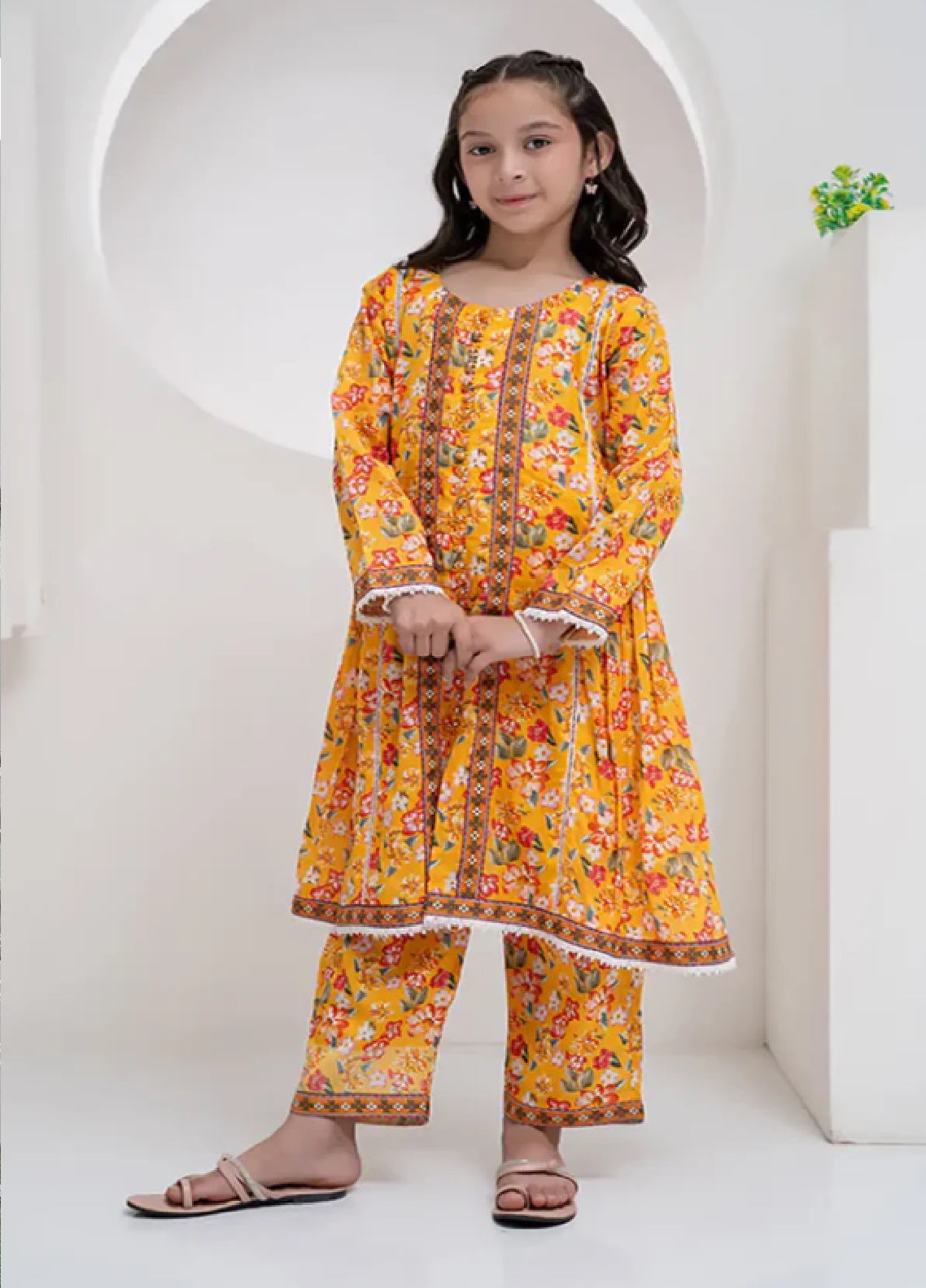 Mahroo Digital Printed Lawn 2 Piece Stitched Suit MMCS25K&G D-K-ALPRTW-053