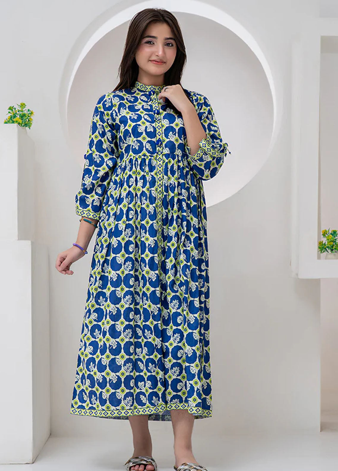 Mahroo Digital Printed Lawn 2 Piece Stitched Suit MMCS25K&G D-MAXI-011