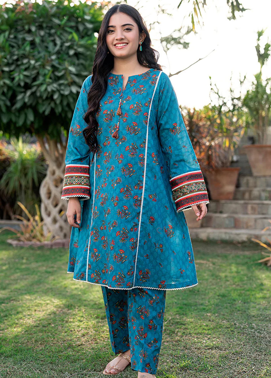Mahroo Digital Printed Lawn 2 Piece Stitched Suit MMCS25K&G D-T-ALPRTW-029