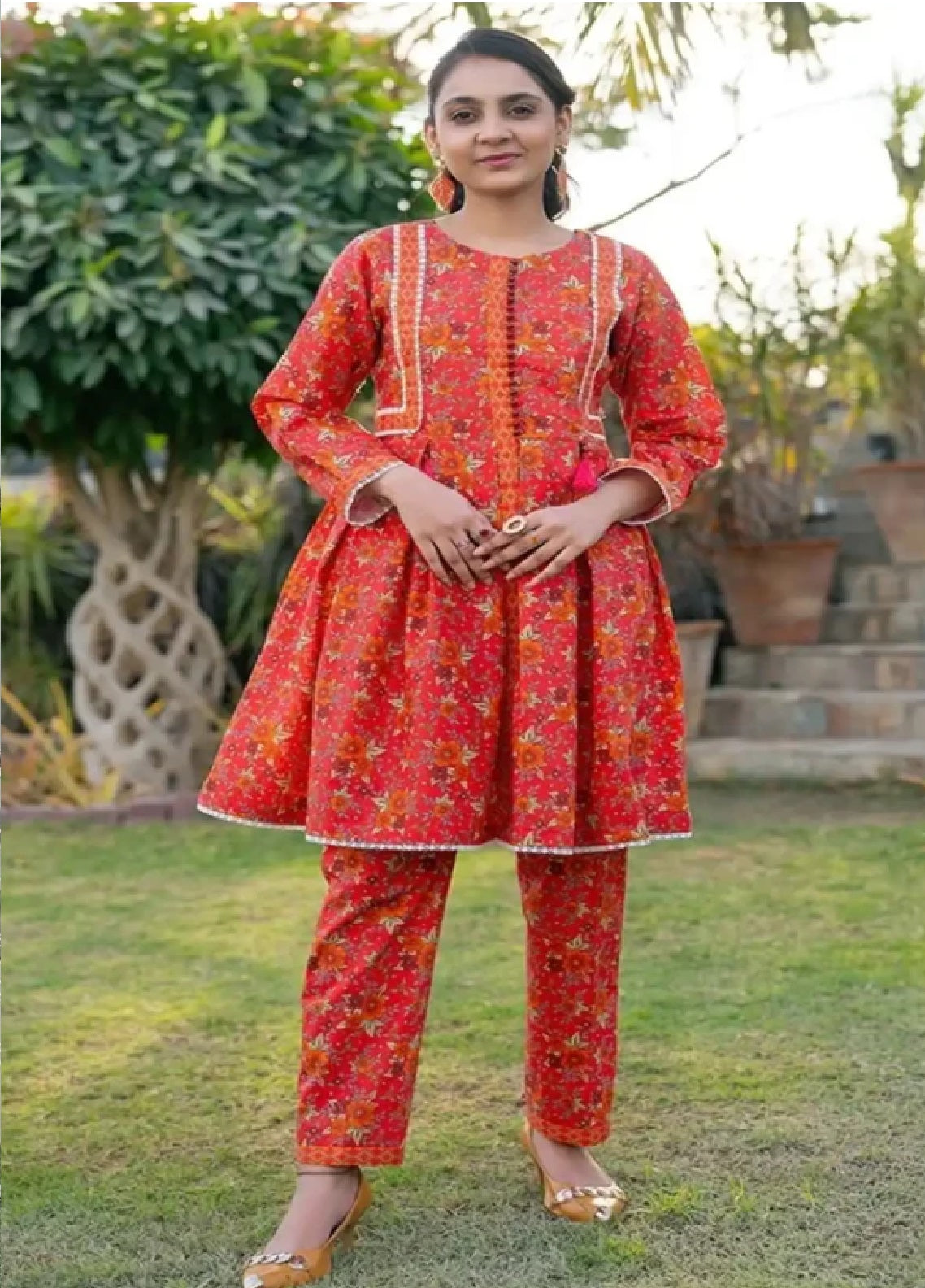 Mahroo Digital Printed Lawn 2 Piece Stitched Suit MMCS25K&G D-T-ALPRTW-036