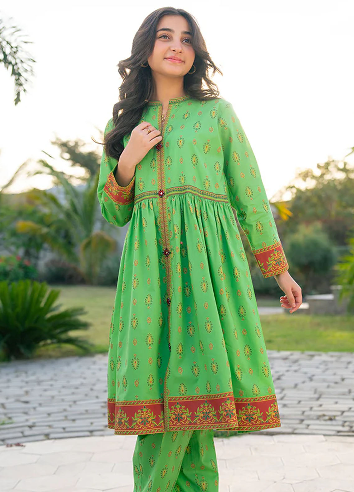 Mahroo Digital Printed Lawn 2 Piece Stitched Suit MMCS25K&G D-T-ALPRTW-058