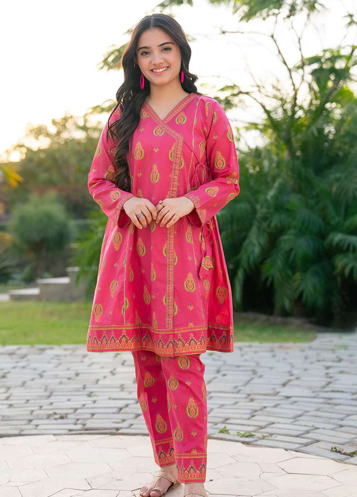 Mahroo Digital Printed Lawn 2 Piece Stitched Suit MMCS25K&G D-T-ALPRTW-060