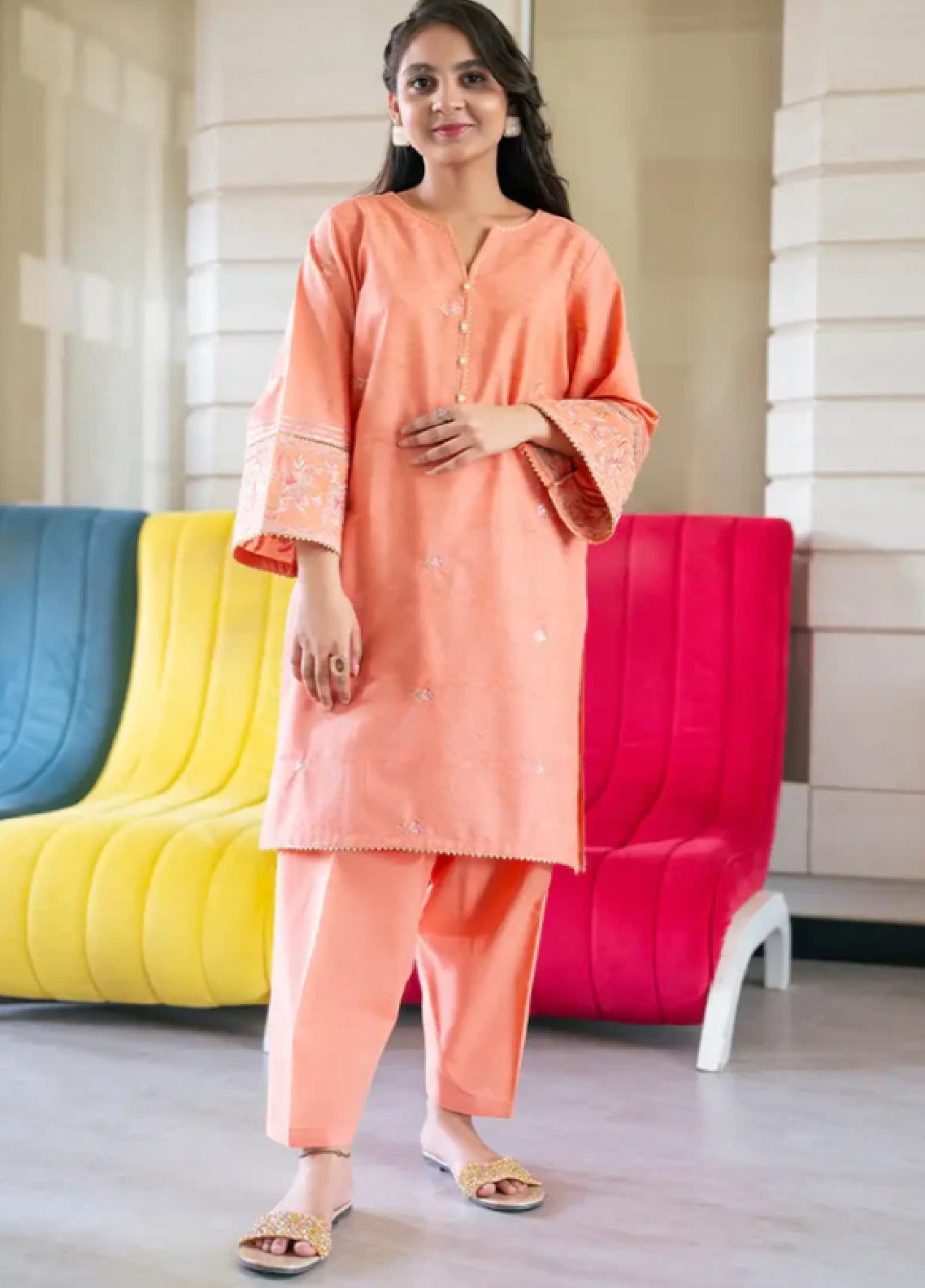 Mahroo Digital Printed Lawn 2 Piece Stitched Suit MMCS25K&G D-T-SFC-031