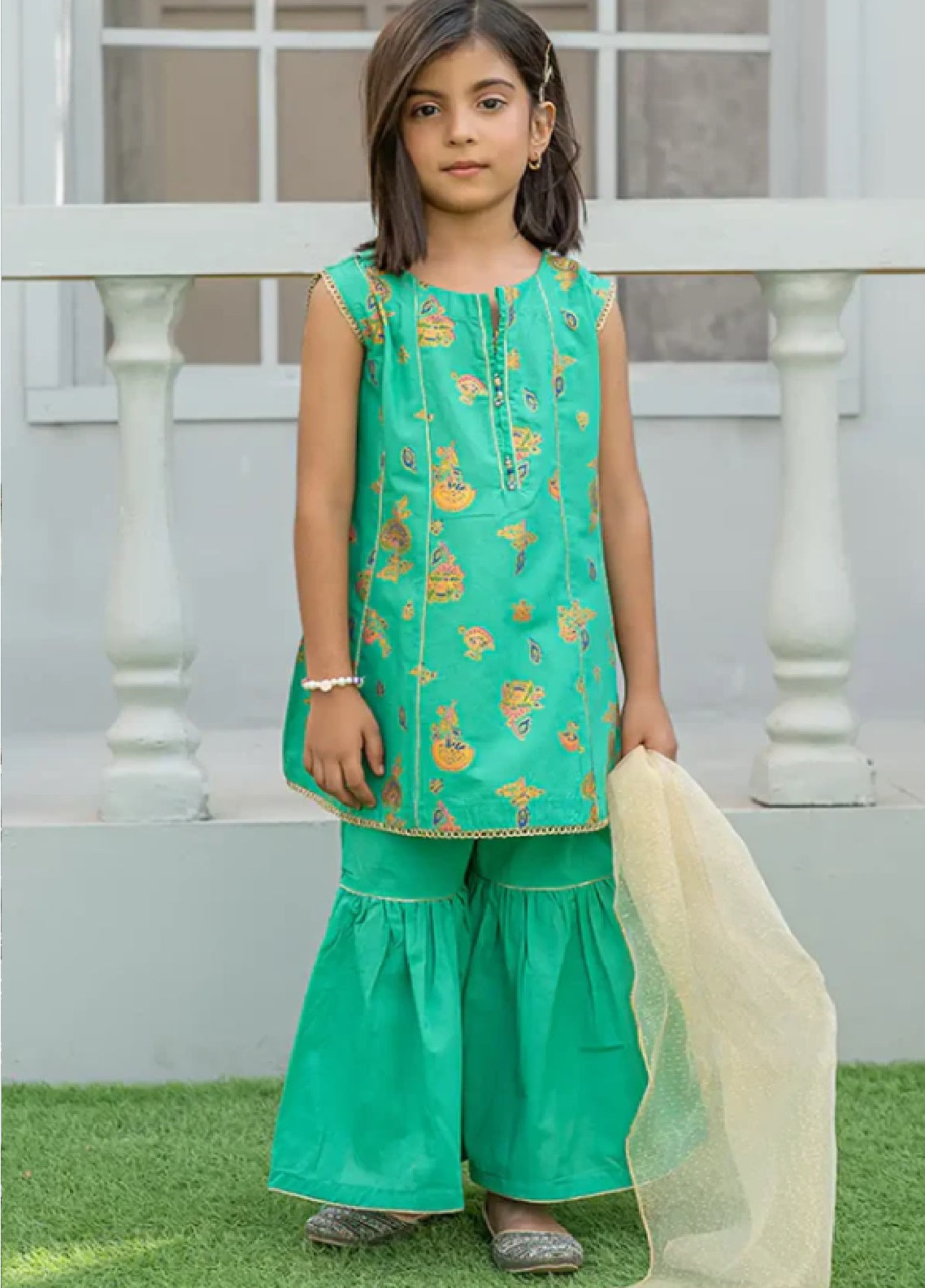 Mahroo Digital Printed Lawn 3 Piece Stitched Suit MMCS25K&G D-K-TP-020