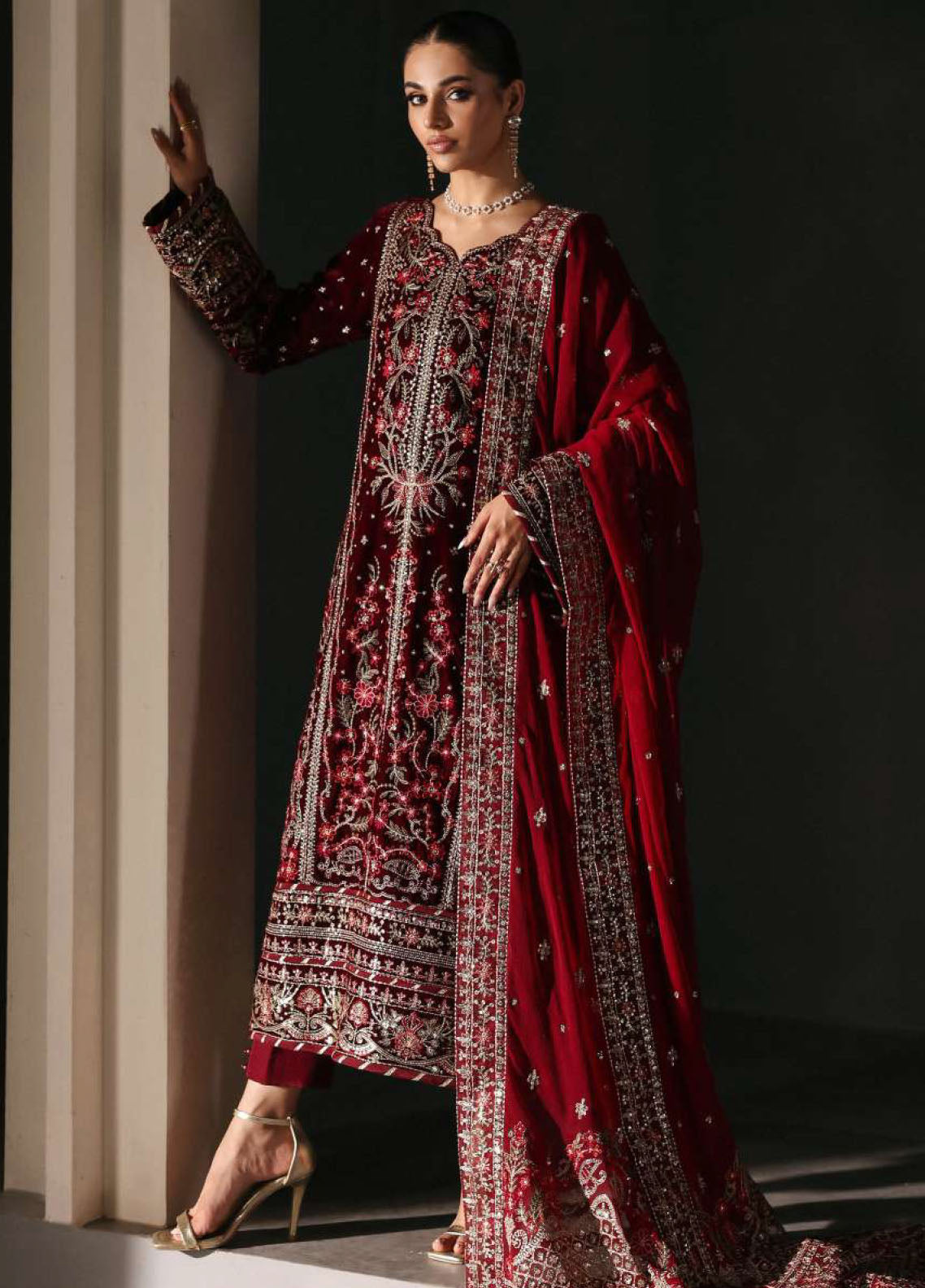 Marais By Gulaal Formals Embroidered Velvet 3 Piece Unstitched Suit GL25MVF D-V-14 VELA