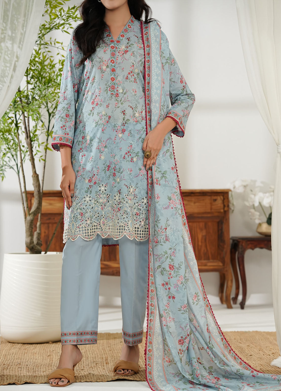 Misri By VS Textile Embroidered Lawn 3 Piece Unstitched Suit VS25EEV2 D-80