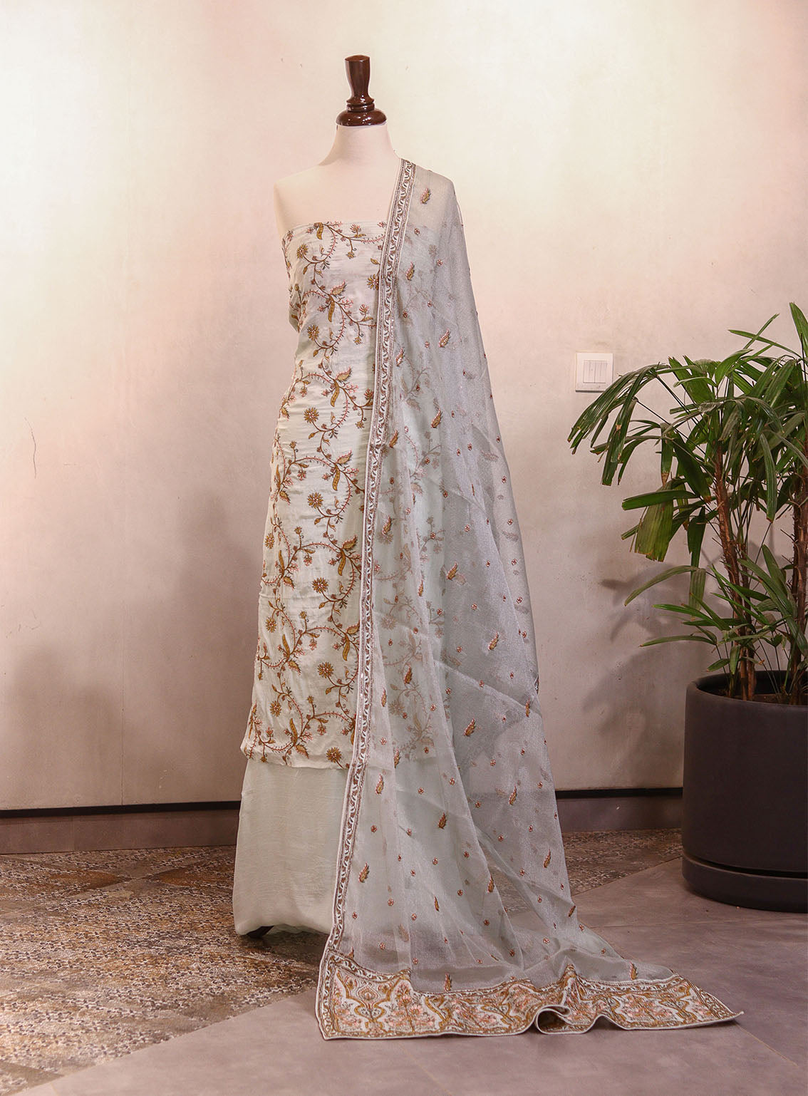 Moin Block Embroidered Raw Silk 3 Piece Unstitched Suit MBLK25ERS MD-1421