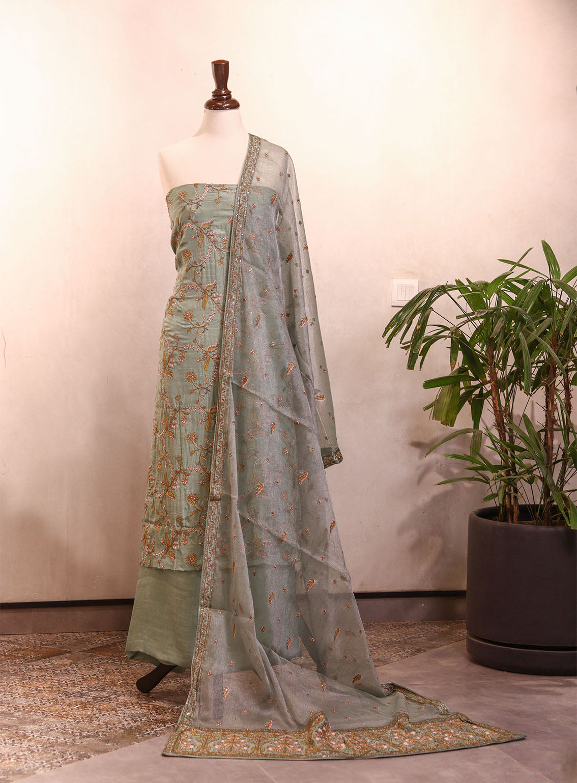 Moin Block Embroidered Raw Silk 3 Piece Unstitched Suit MBLK25ERS MD-1422