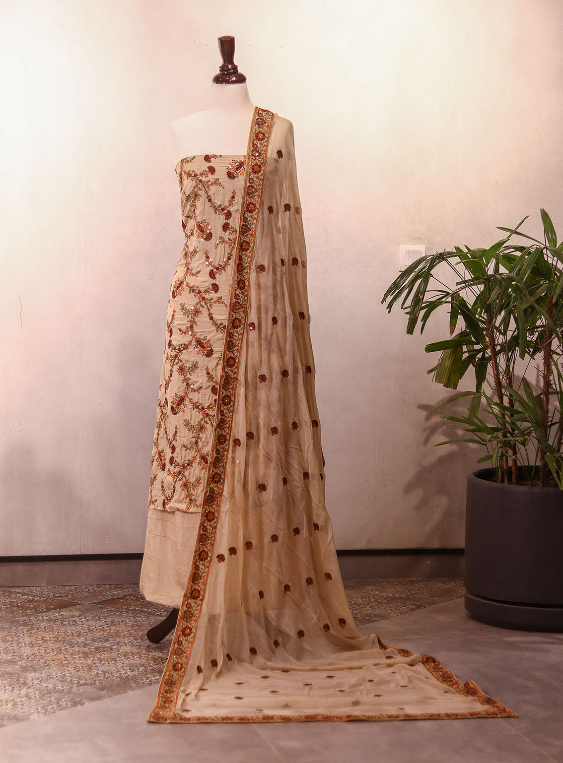 Moin Block Embroidered Raw Silk 3 Piece Unstitched Suit MBLK25ERS MD-1428