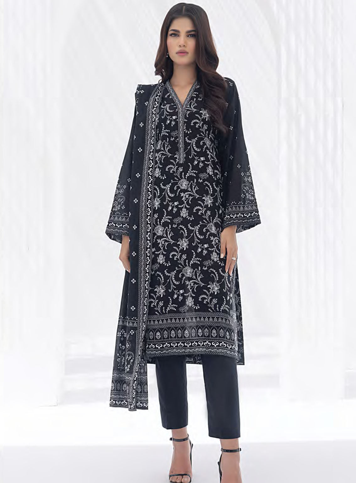 Monochrome By LSM Lakhany Printed Lawn 3 Piece Stitched Suit- LSM24ML LG-IZ-0212