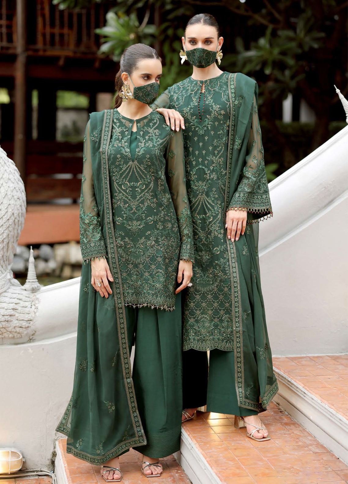 Naayab By Flossie Kuch Khas Embroidered Chiffon 3 Piece Unstitched Suit FL25NV1 D-K-106