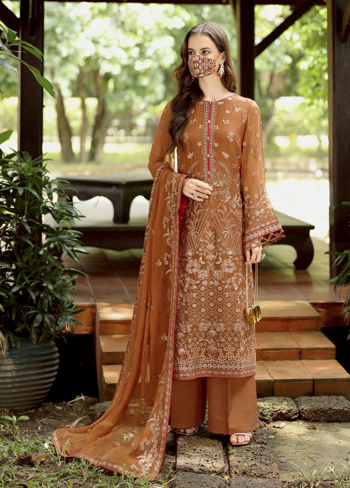 Naayab By Flossie Kuch Khas Embroidered Chiffon 3 Piece Unstitched Suit FL25NV1 D-K-109