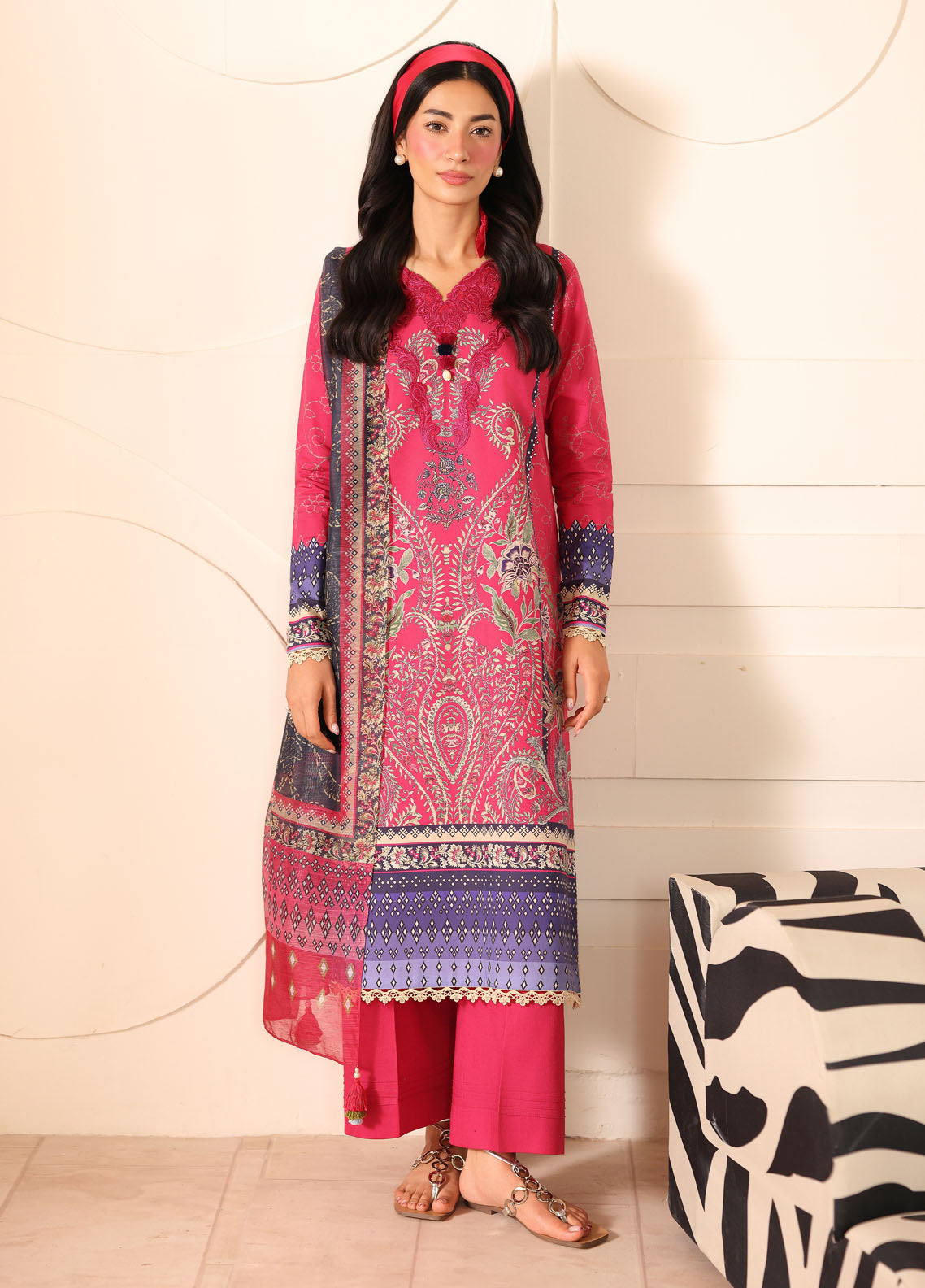 Pareesa By Roheenaz Printed Cambric 3 Piece Unstitched Suit RNZ25PPC D-3A RAMEEN