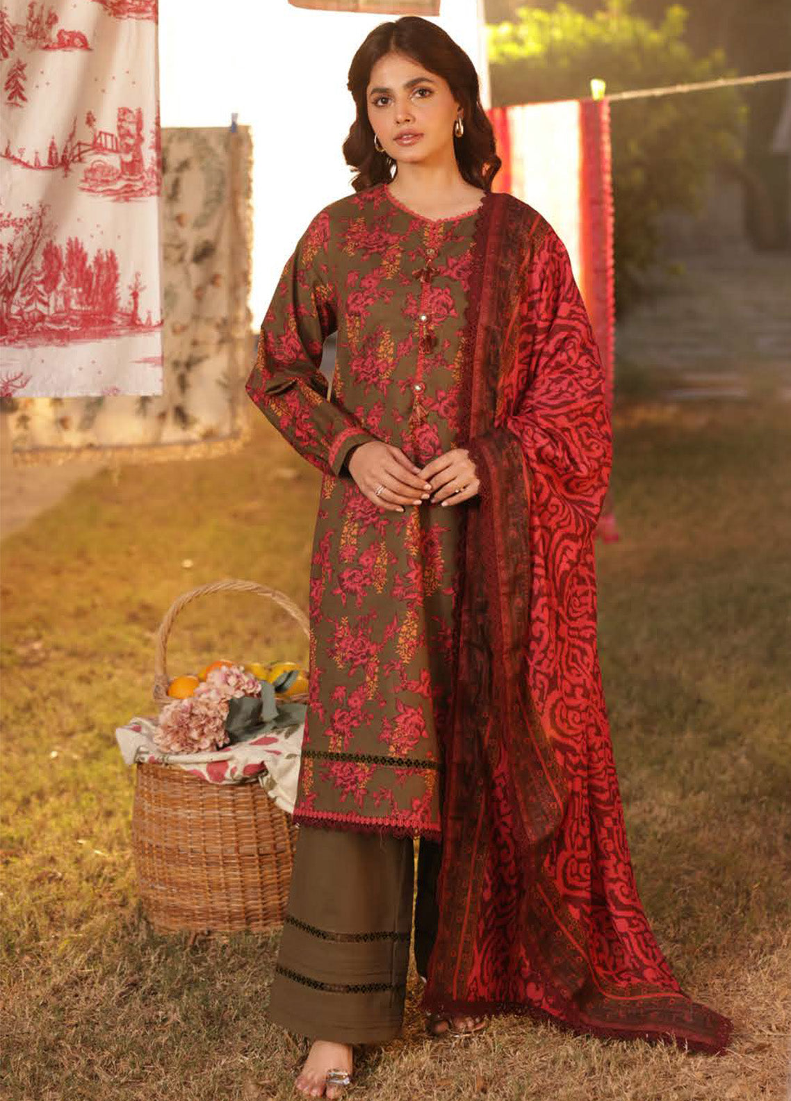Prints By Asim Jofa Printed Lawn 3 Piece Unstitched Suit AJ25PV3 D-AJUBJ-19
