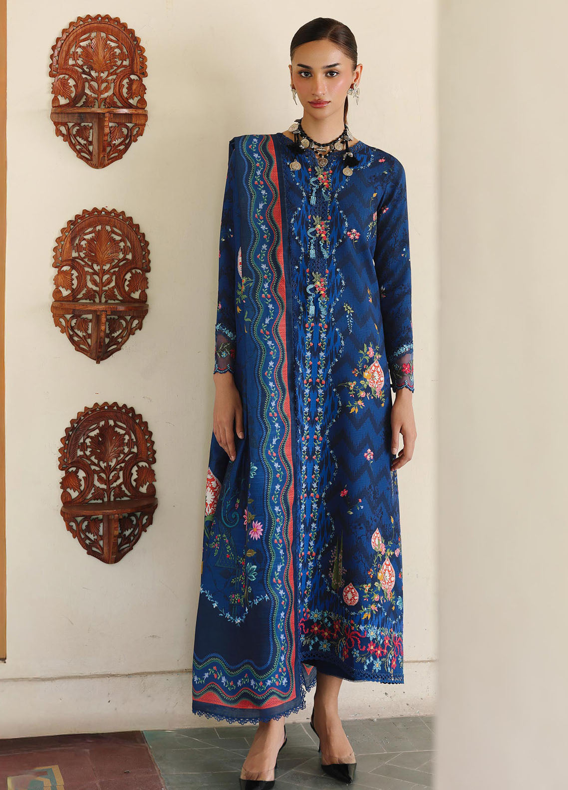 QPrints By Qalamkar Embroidered Jacquard Weaved 3 Piece Unstitched Suit QLM25QP D-QW-2B SILAS