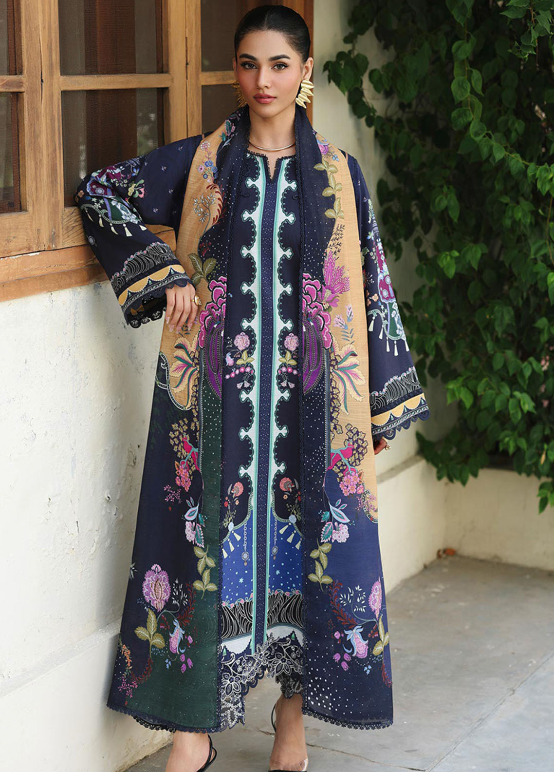 QPrints By Qalamkar Embroidered Jacquard Weaved 3 Piece Unstitched Suit QLM25QP D-QW-4A ALLAN