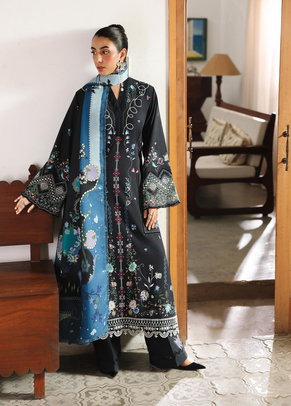 QPrints By Qalamkar Embroidered Jacquard Weaved 3 Piece Unstitched Suit QLM25QP D-QW-6B SKYE
