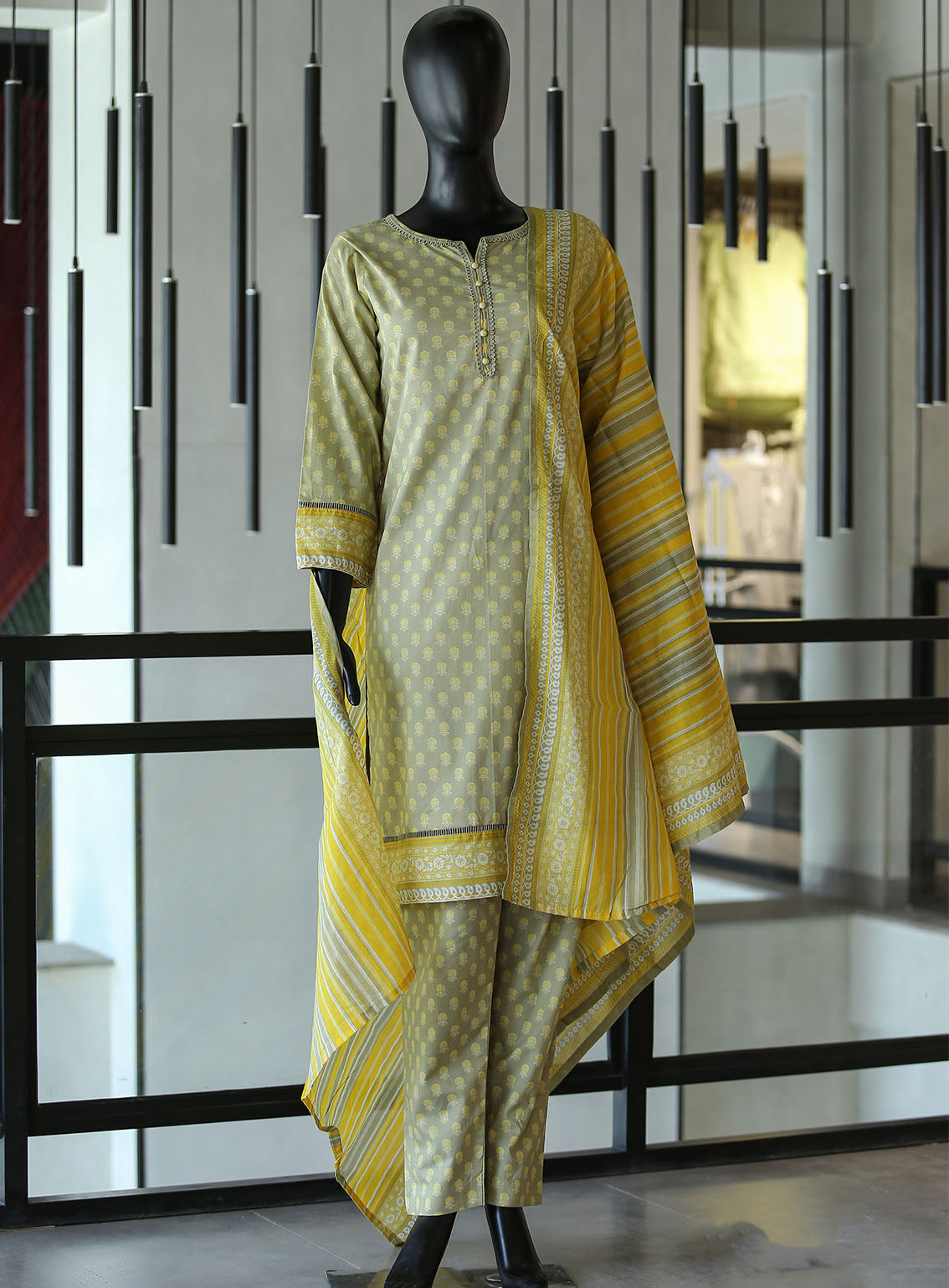 Royal Fashion Digital Printed Lawn 3 Piece Stitched Suit - RF24DPL BS-01