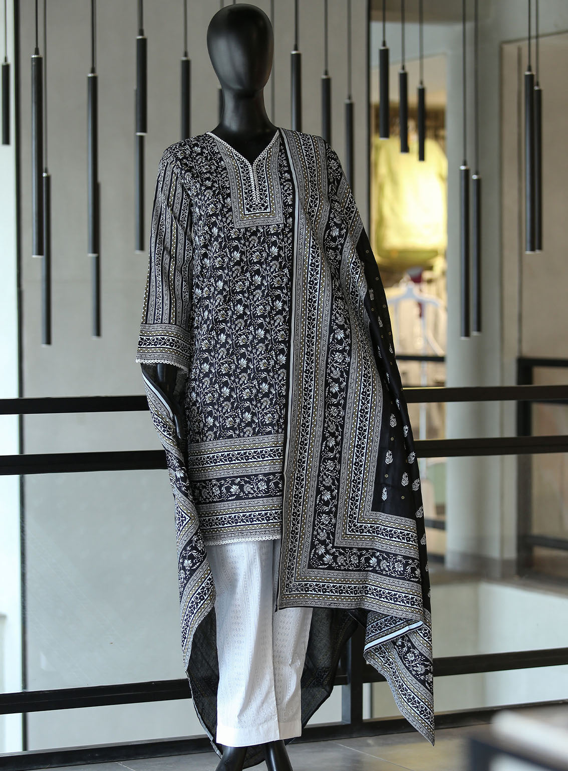Royal Fashion Digital Printed Lawn 3 Piece Stitched Suit - RF24DPL BS-05