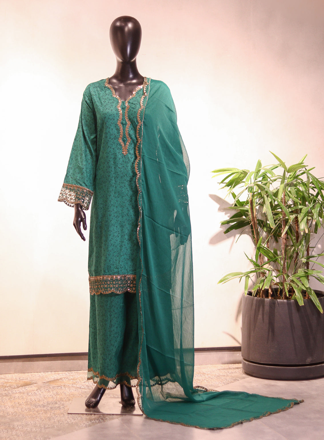 Royal Fashion Embroidered Linen 3 Piece Stitched Suit RF26EP D-SNSC-365 SGN