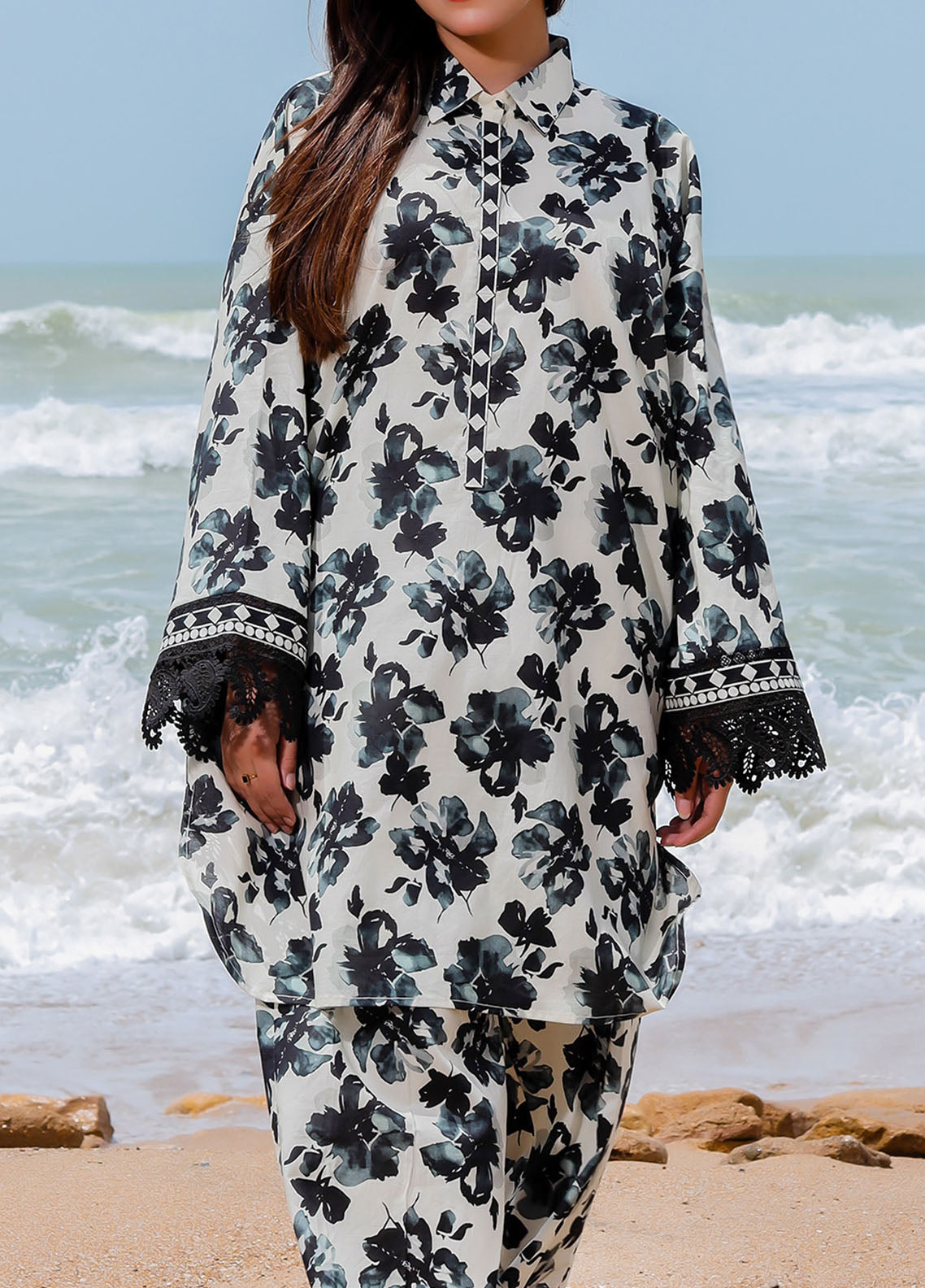 Saba Sumaiya Printed Cambric 2 Piece Unstitched Suit SSY25P D-ALLOVER