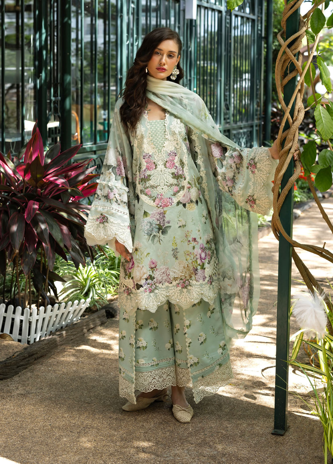Signature By Elaf Embroidered Lawn 3 Piece Unstitched Suit EF26SEP D-ESA-4B MINT MEADOW