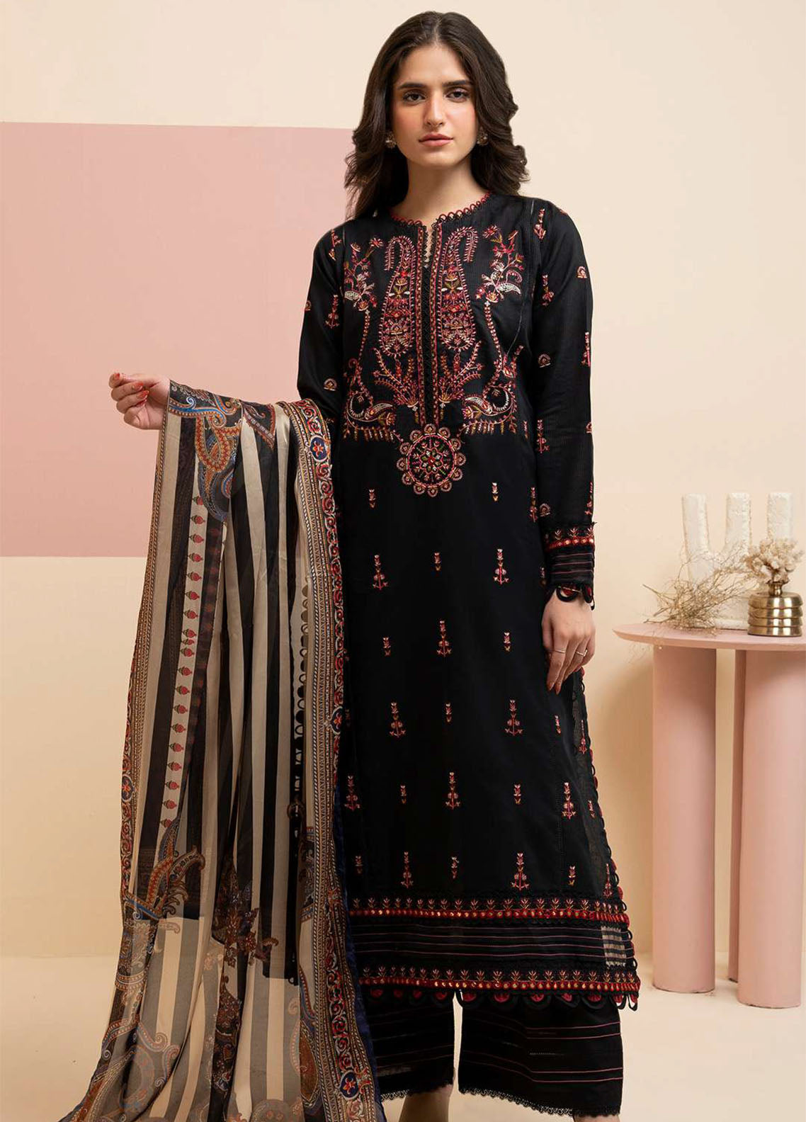 Signature By Zellbury Embroidered Cotton 3 Piece Unstitched Suit WUC25E30403