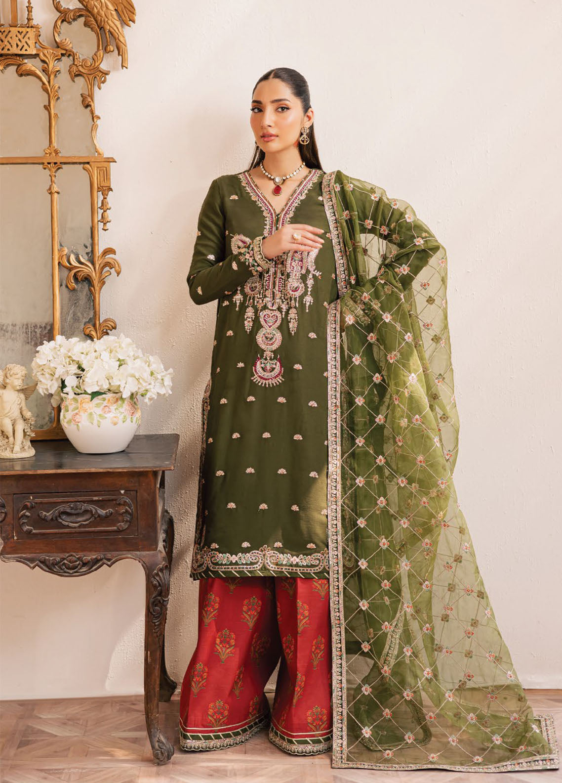 Suave By Emaan Adeel Embroidered Chiffon 3 Piece Unstitched Suit EA25SLF D-ORAYA