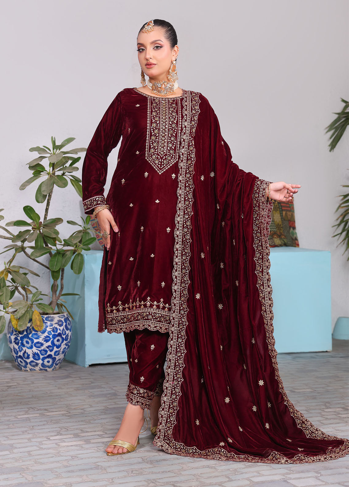 Velvety By Schick Embroidered Cut Dana Velvet 3 Piece Unstitched Suit SDH25VV1 D-CDE-02