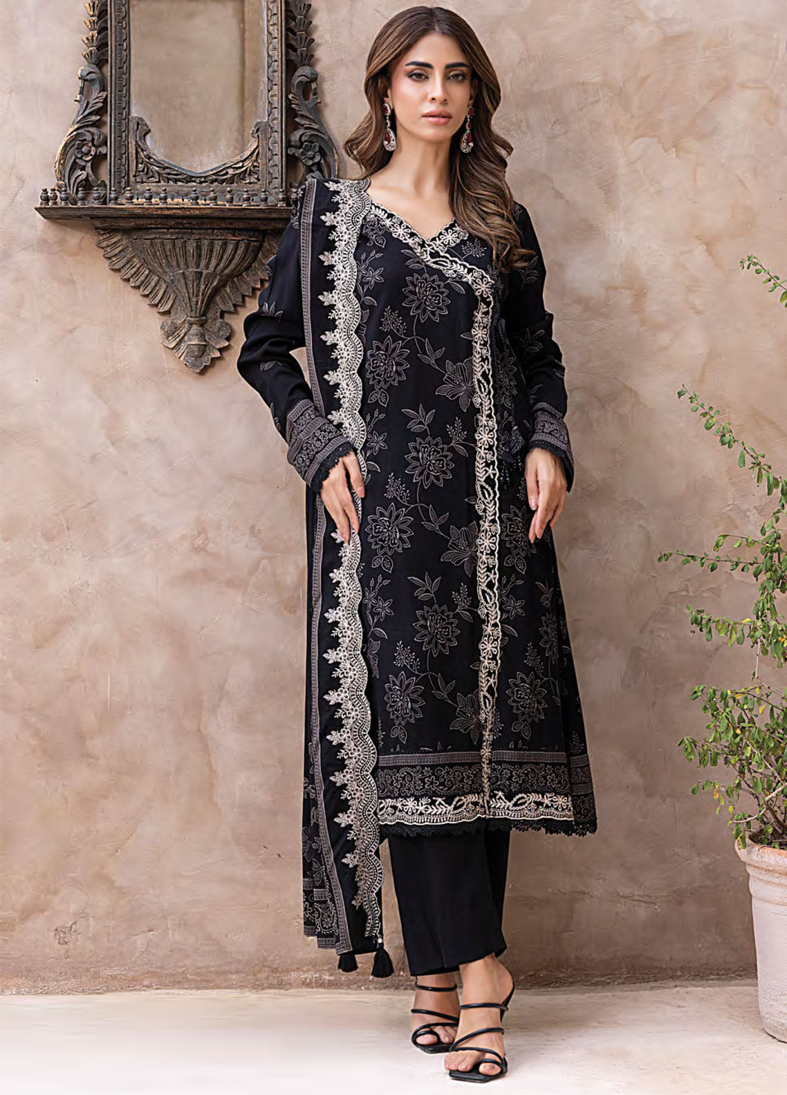 Winter Essentials By LSM Lakhany Embroidered Cashmi Wool 3 Piece Unstitched Suit LSM25WEE D-LG-RK-0067-A