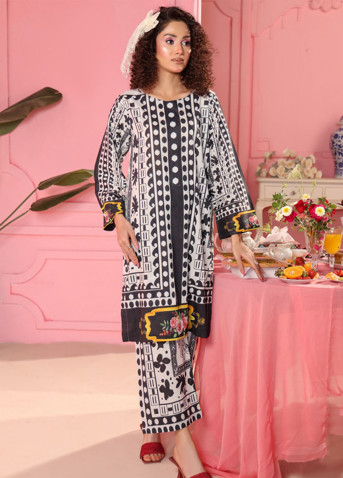 Working Women By Schick Digital Printed Lawn 3 Piece Unstitched Suit SDH25WW DP-03