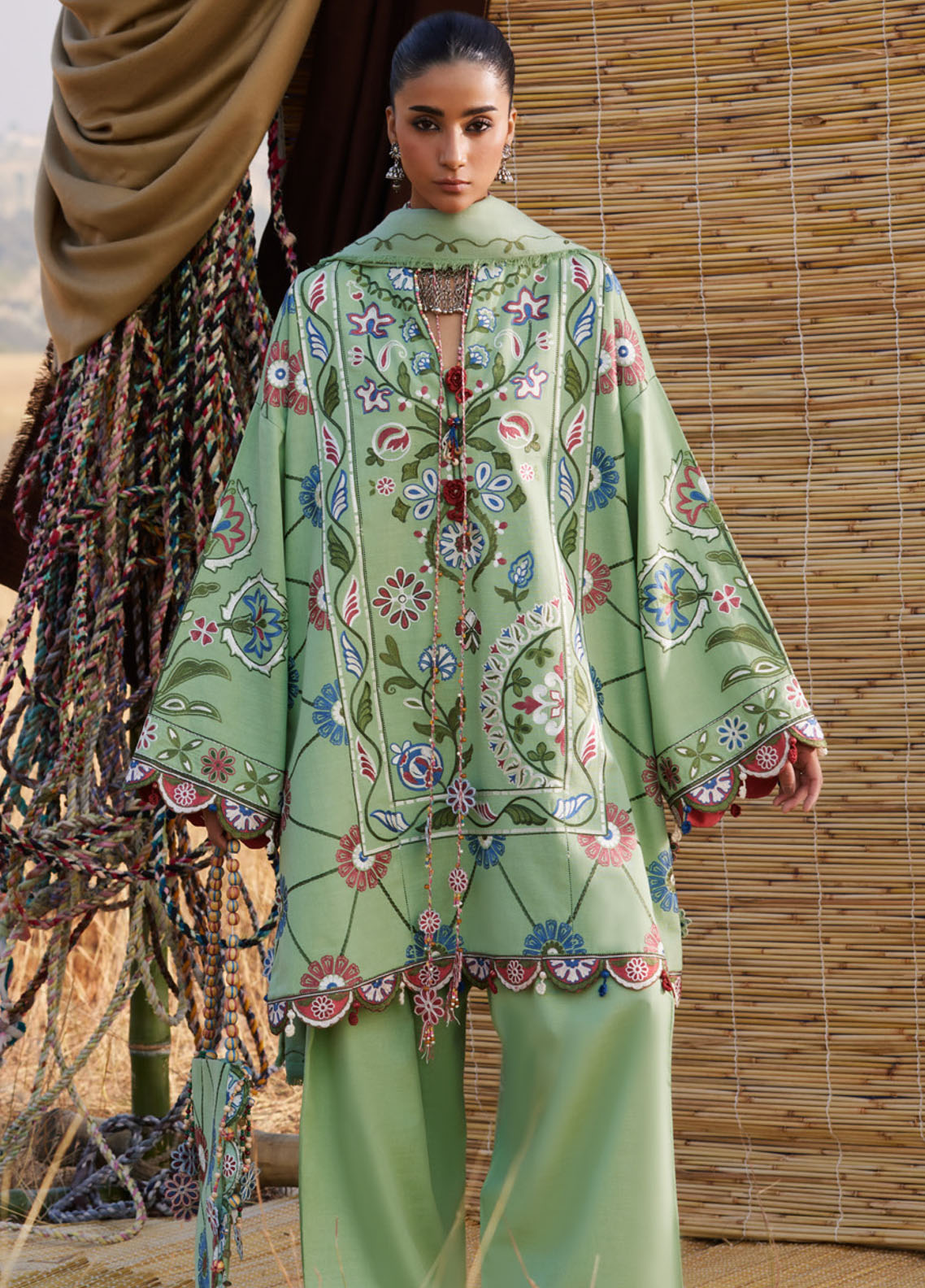 Zaha By Khadijah Shah Embroidered Khaddar Suits Unstitched 3 Piece ZH25NL D-ZW-03 NARMEEN