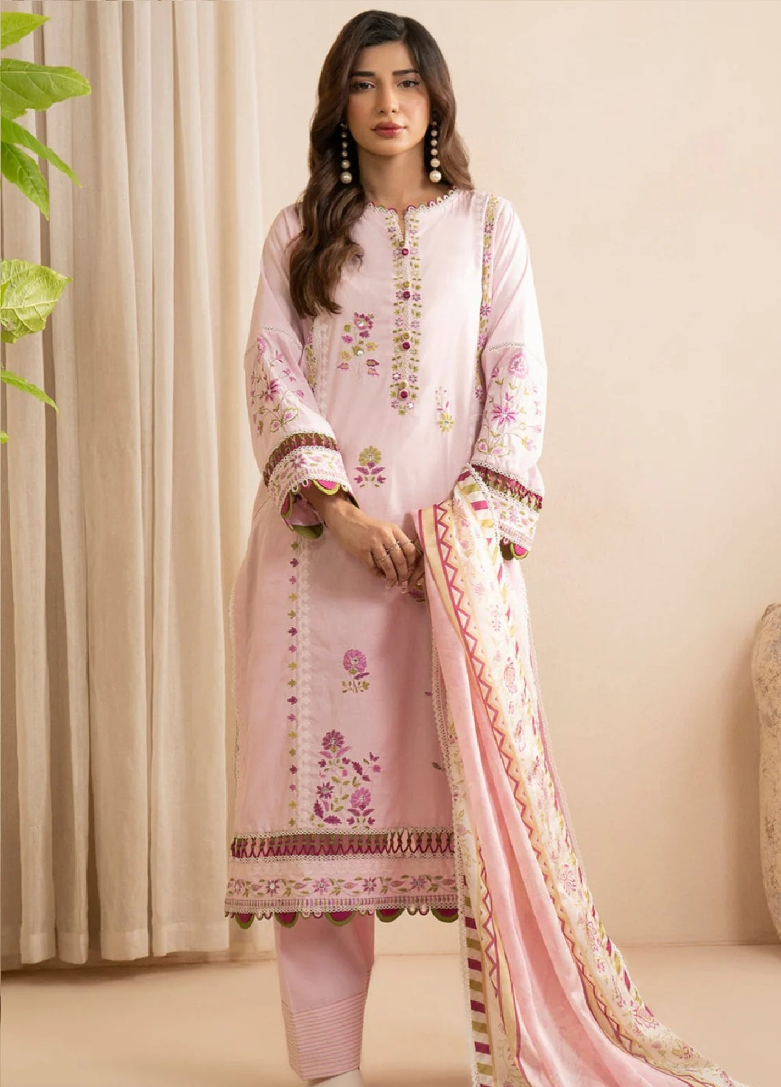 Zellbury Embroidered Lawn 3 Piece Unstitched Suit WUC25E30357
