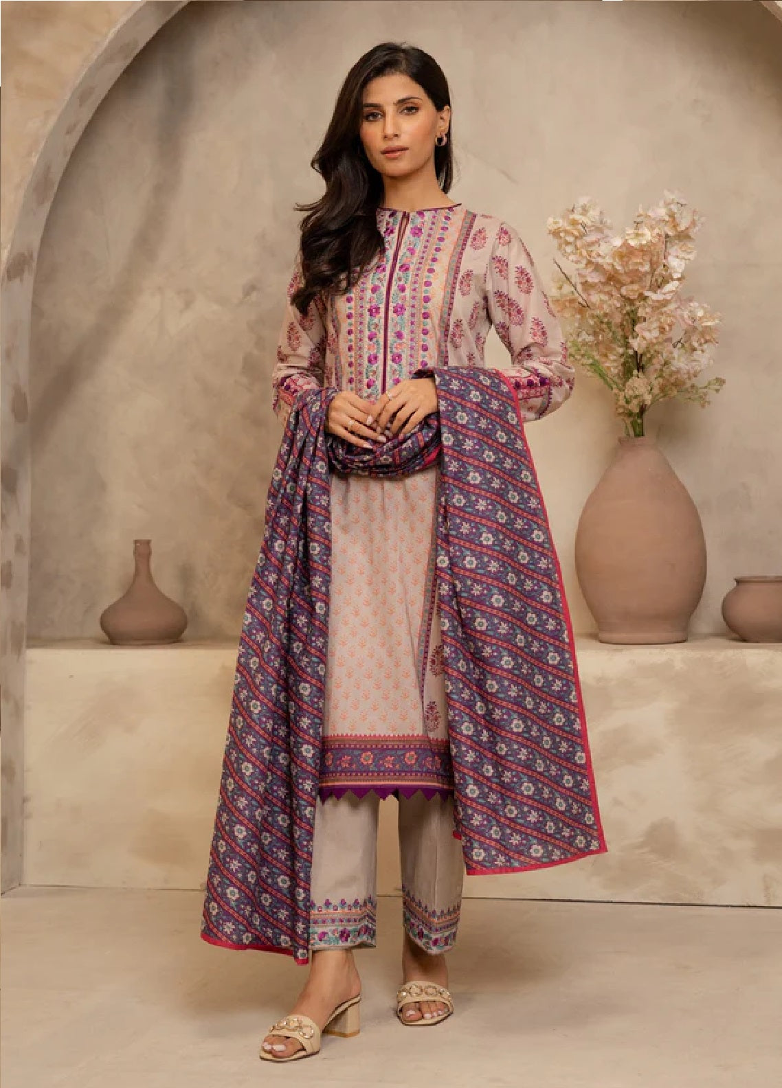 Zellbury Embroidered Lawn 3 Piece Unstitched Suit WUS25E30064