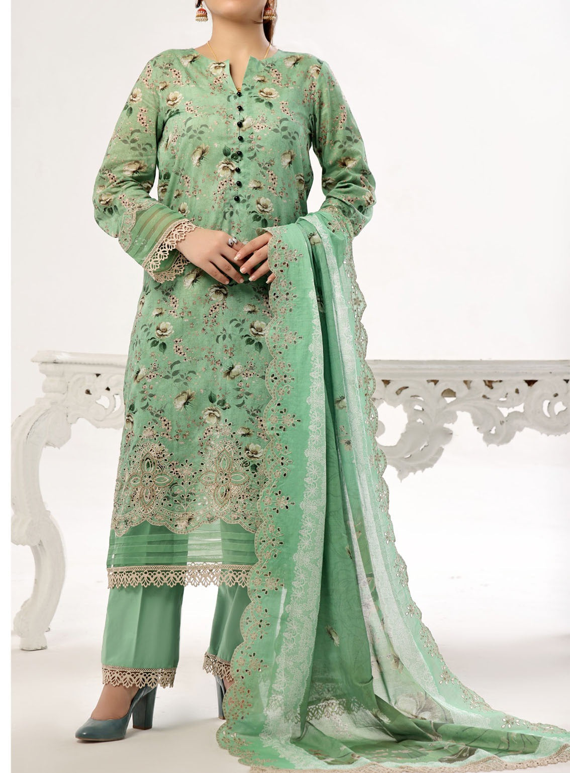 Zynah By VS Textile Chikankari Lawn 3 Piece Unstitched Suit VS24CL D-337