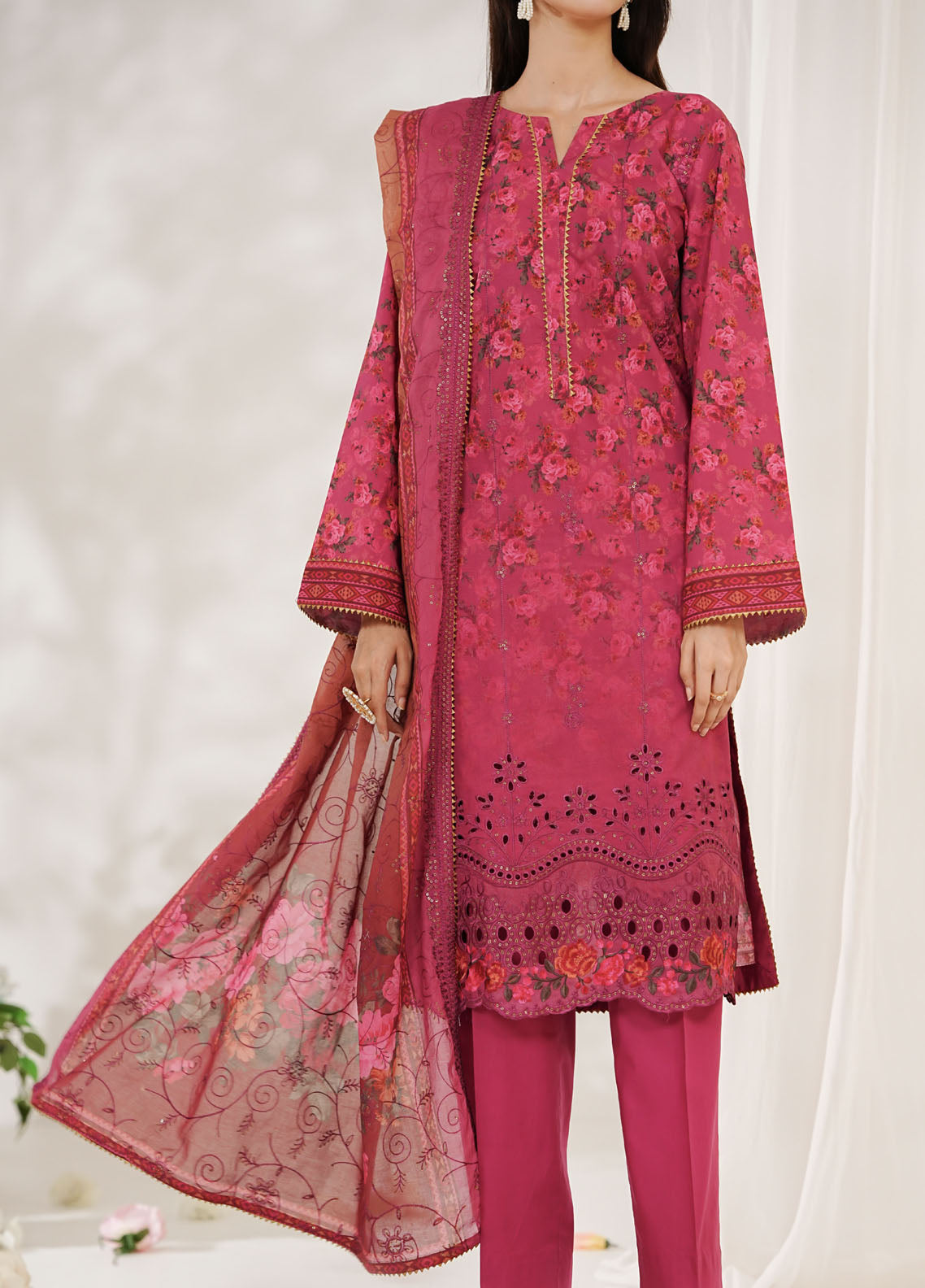 Zynah By VS Textile Premium Chikankari Lawn 3 Piece Unstitched Suit VS26ZPCV1 D-685