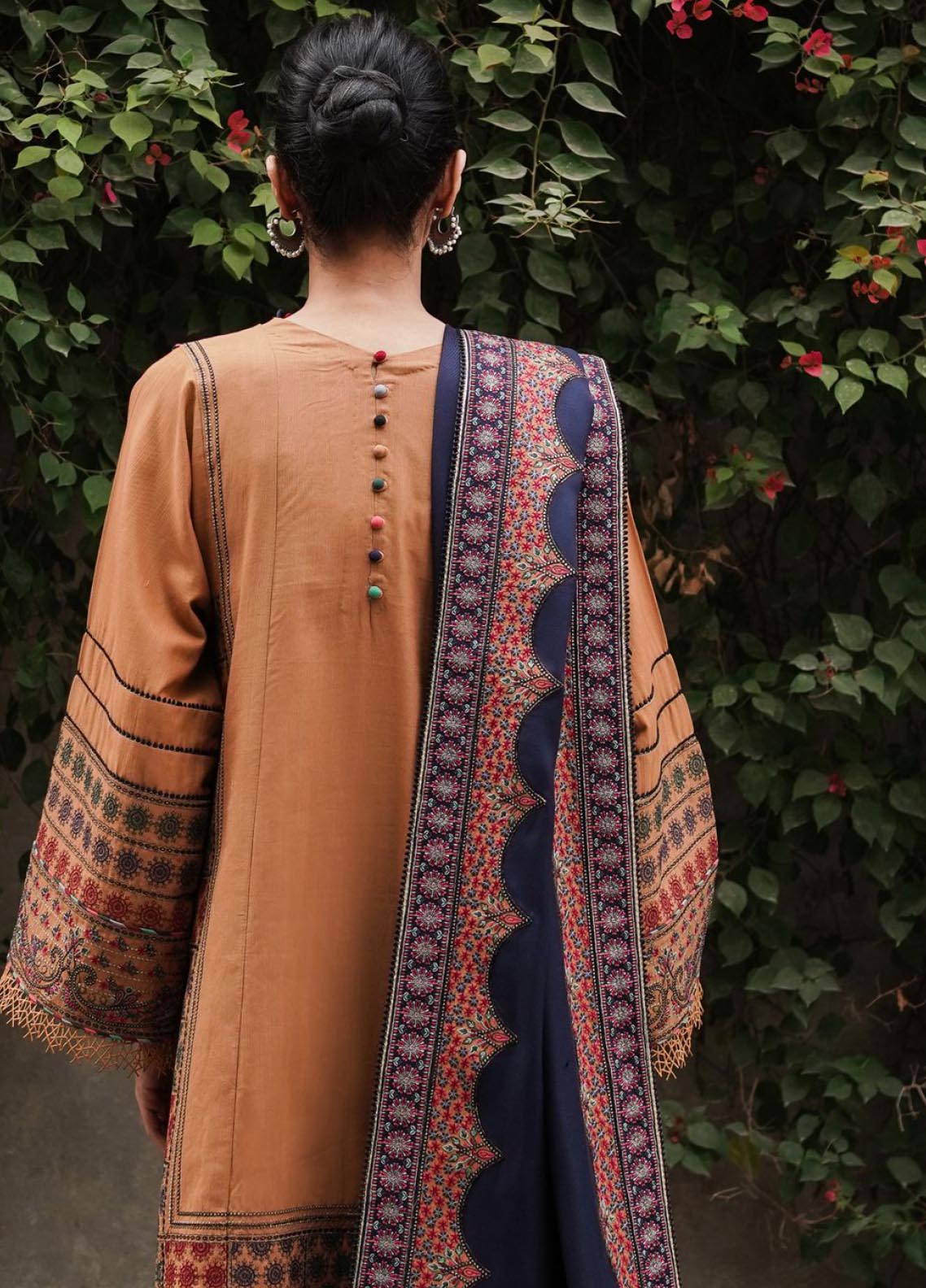 D#06 Jazmin Shahtoosh Luxury Winter Collection 1122