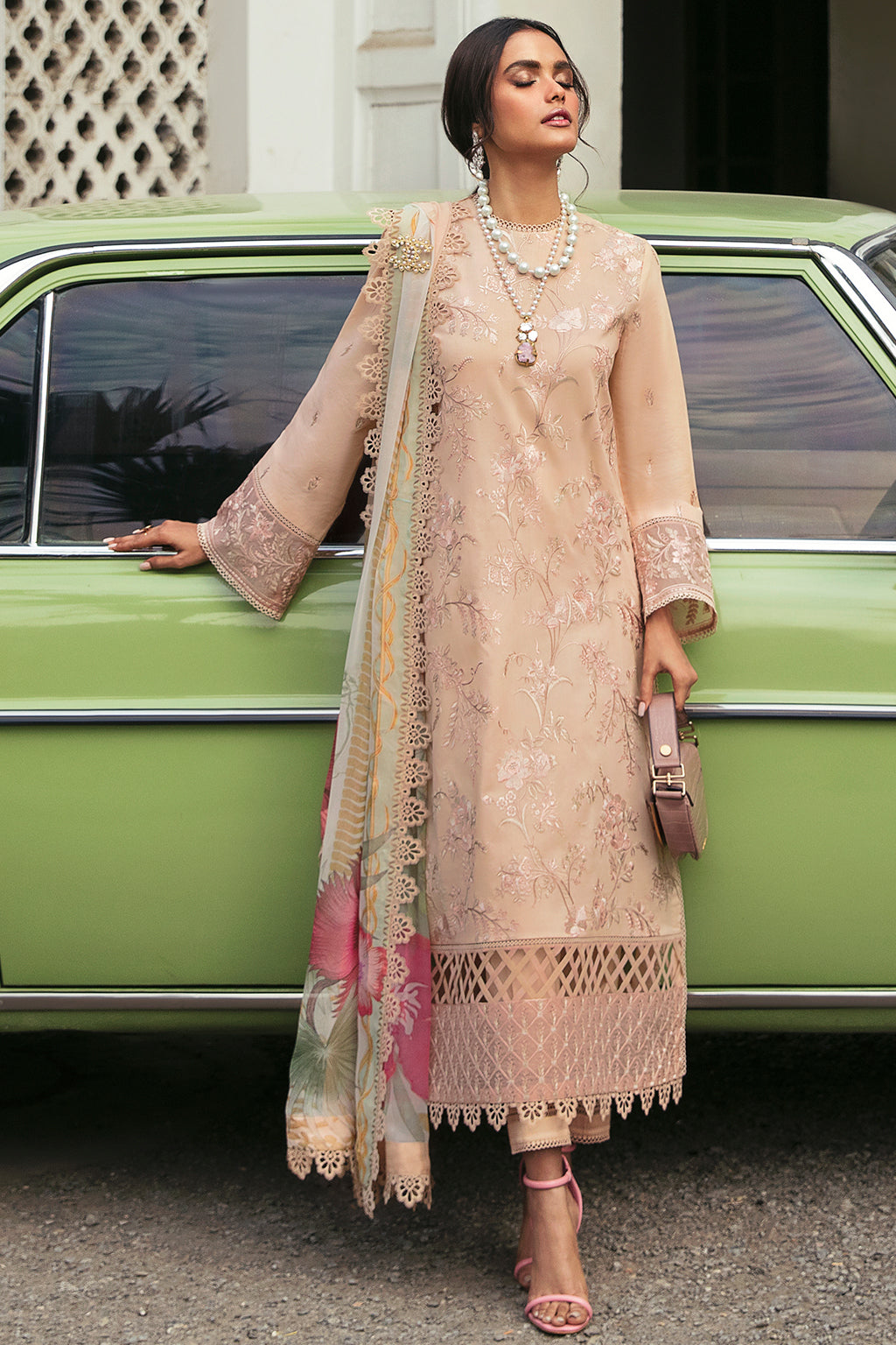 D#09 Afrozeh Lamhay Luxury Emb Lawn Collection 223