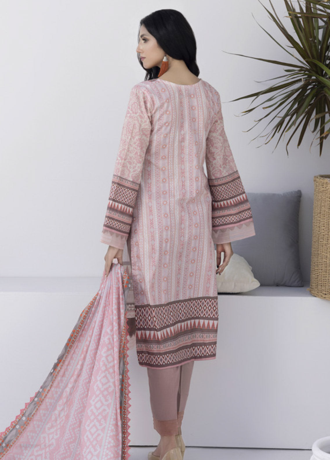 D#08 AlZohaib Anum Digital Printed Cambric Collection 1022