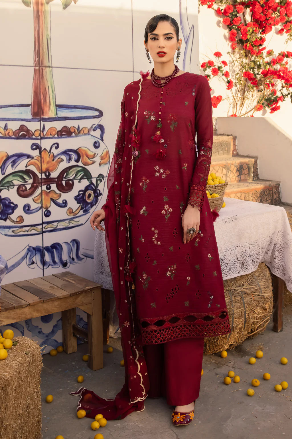 D#12 Iznik Ilaria Luxury Emb Lawn Collection 323