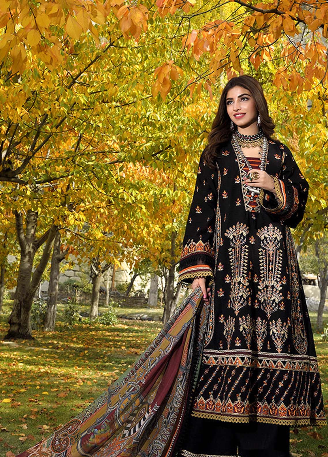D#08 Asim Jofa Shehr-e-yaar Luxury Emb Lawn Collection 222