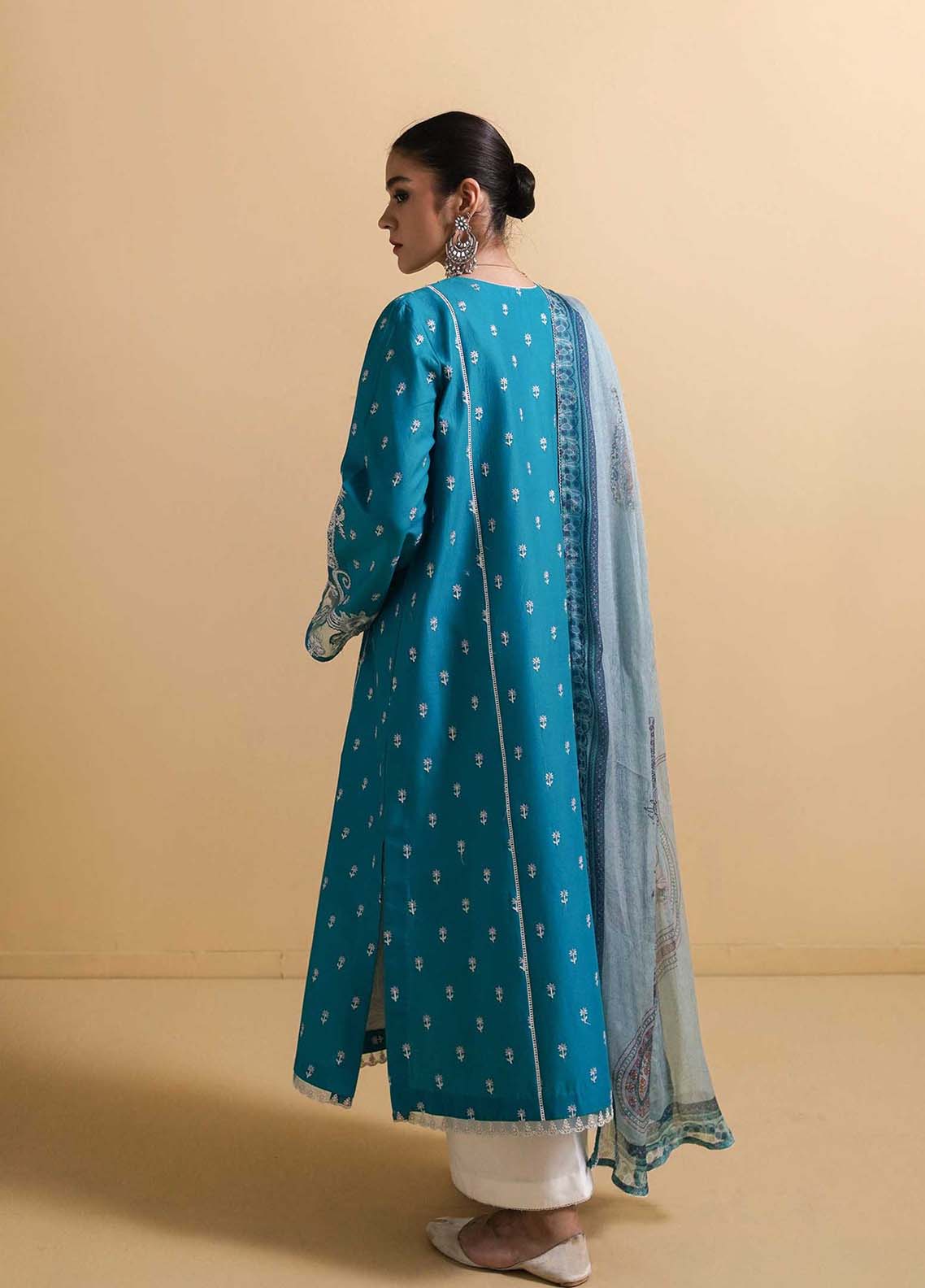 D#ayla-b Zara Shahjahan Luxury Emb Lawn Collection 322