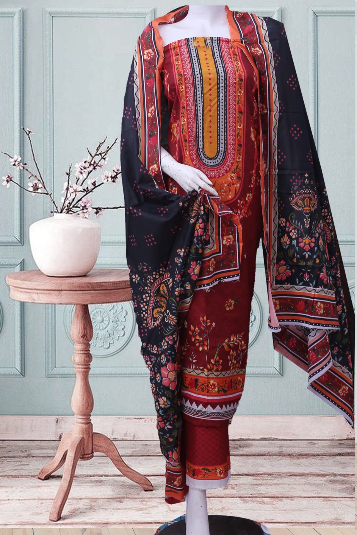 D#MF09 Royal Fashions Digital Printed Lawn 3Pc 323