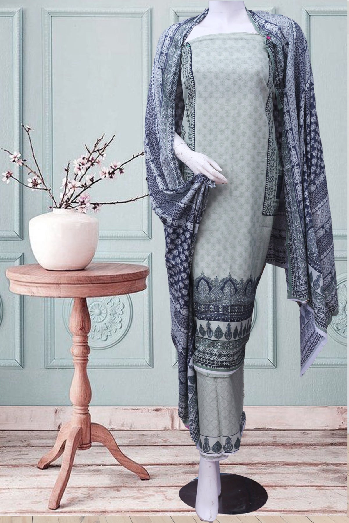 D#MF11 Royal Fashions Digital Printed Lawn 3Pc 323