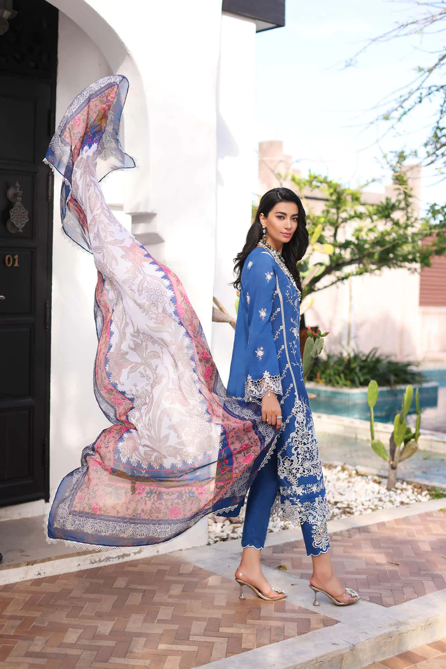 D#10B Noor By Saadia Asad Luxury Chikankari Lawn Collection 323