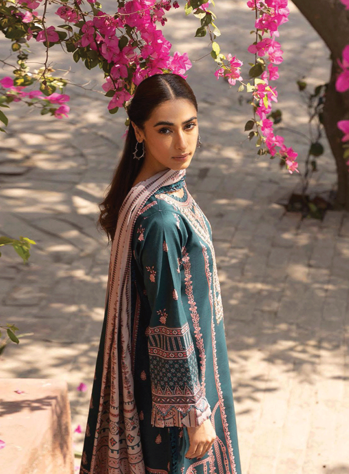 Aabyaan Embroidered Lawn Unstitched 3 Piece Suit - ABY23PL AP-05 CYRA