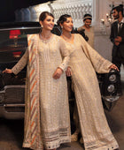 D#04 Iznik La Royale Luxury Emb Edition 922